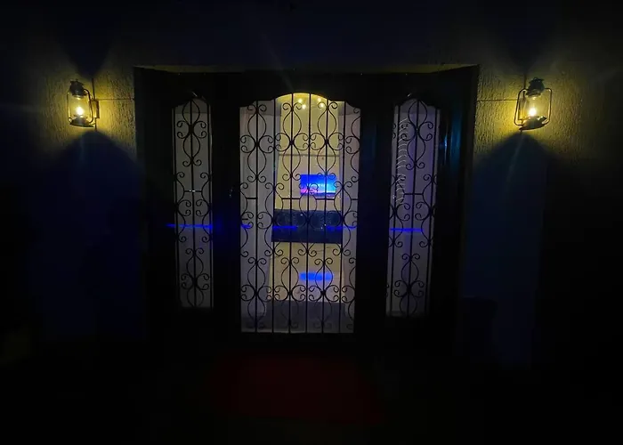 Bern Hostel By Vibe Village Pune
